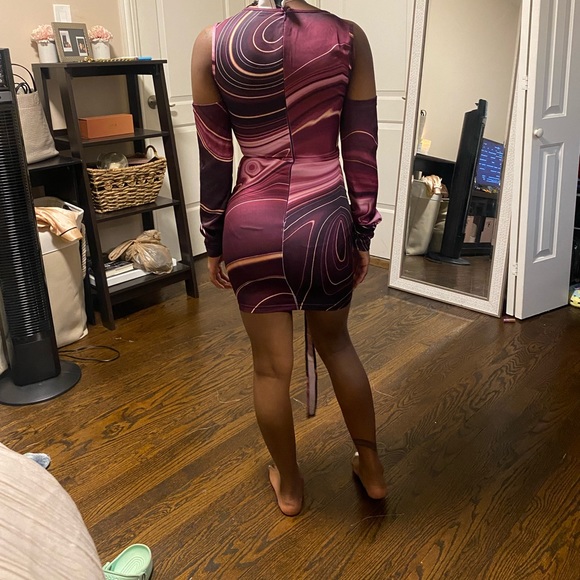 BBX FITTED DRESS - Picture 3 of 3